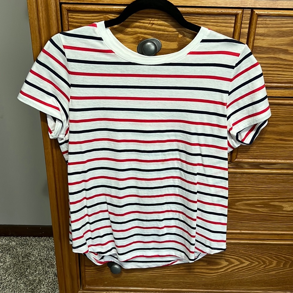 Old Navy essential tee